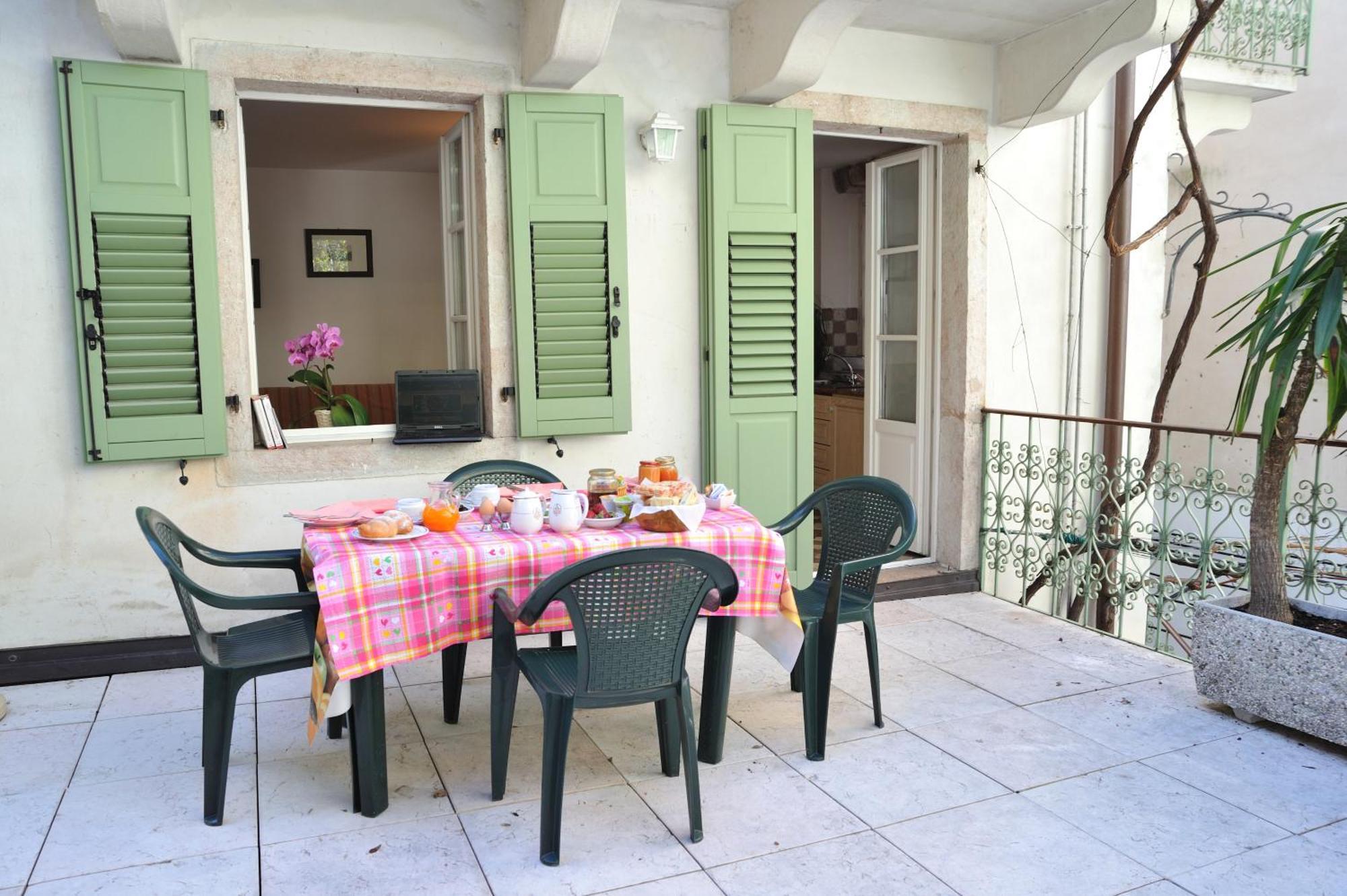 Hotel Sole Holiday Arco Εξωτερικό φωτογραφία