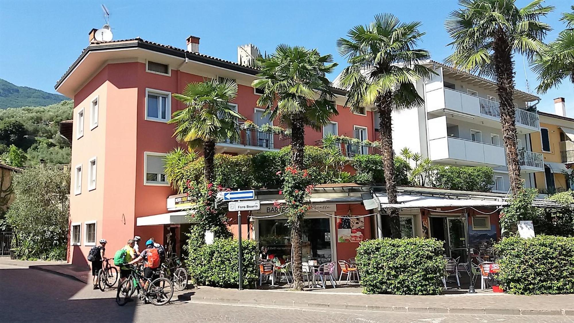 Hotel Sole Holiday Arco Εξωτερικό φωτογραφία