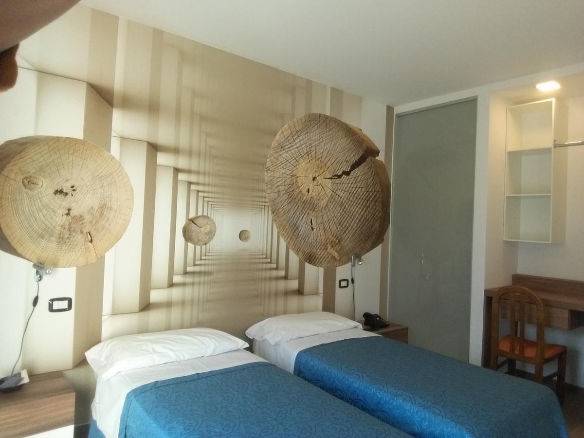 Hotel Sole Holiday Arco Εξωτερικό φωτογραφία