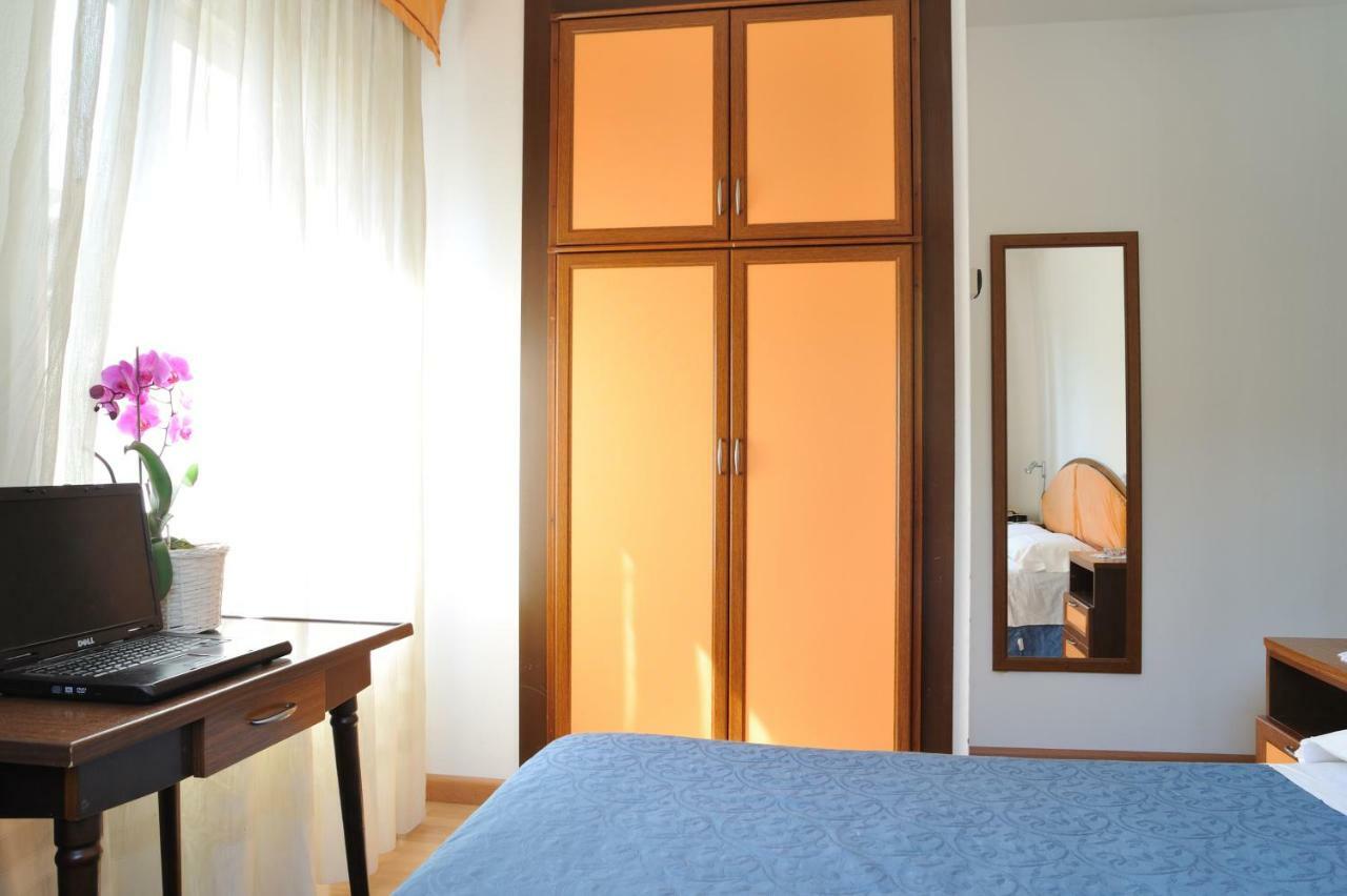 Hotel Sole Holiday Arco Εξωτερικό φωτογραφία